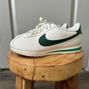 Nike Cortez